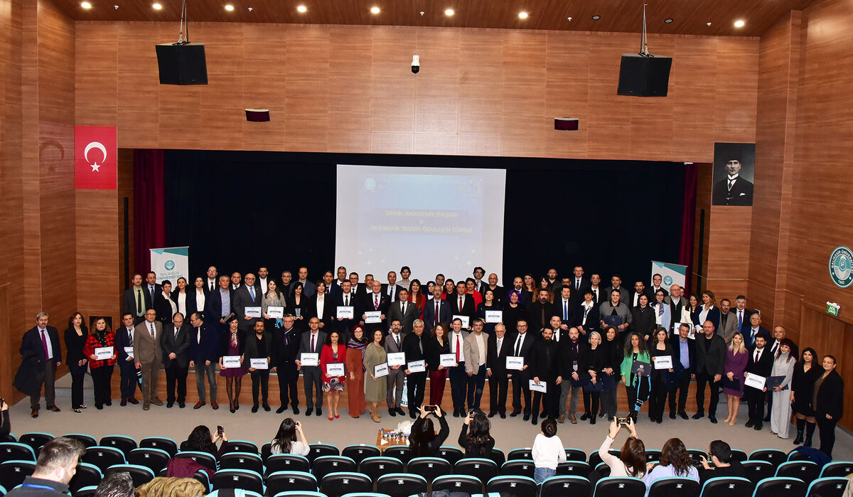 BAÜN’de Akademik Başarılar Ödüllerle Taçlandı 632551406 1345700824253772 4144034070400714869 n - Marmara Bölge Gazetesi
