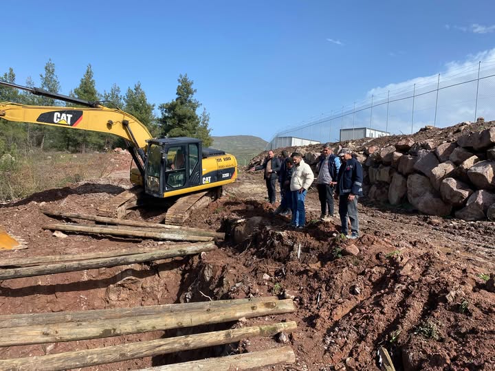 Bigadiç Belediyesi, hayvan barınağında yürütülen altyapı çalışmaları kapsamında foseptik çukuru