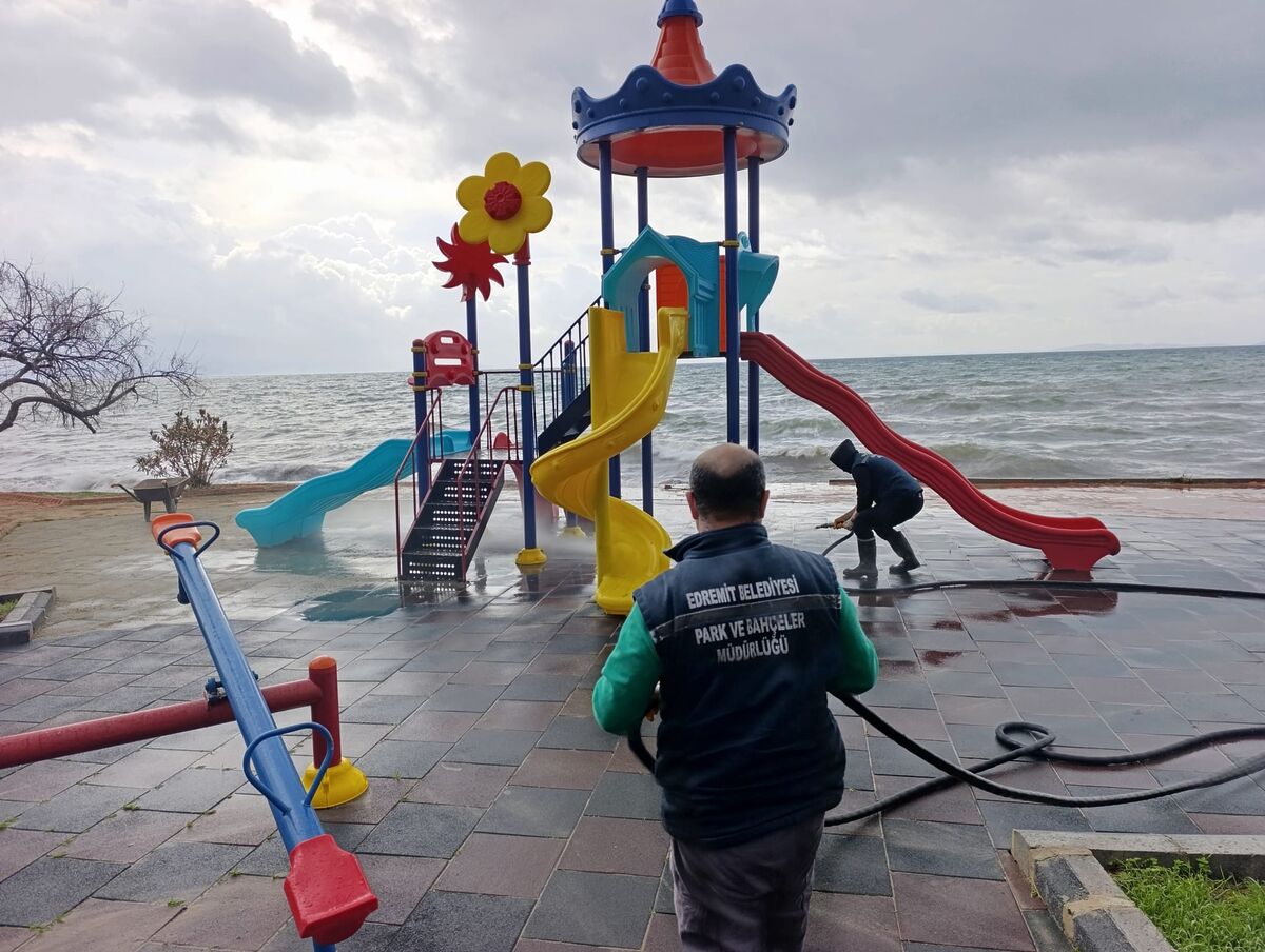 Edremit Lodosa Teslim Oldu! 637283843 918017983922561 2236915806217601086 n - Marmara Bölge Gazetesi