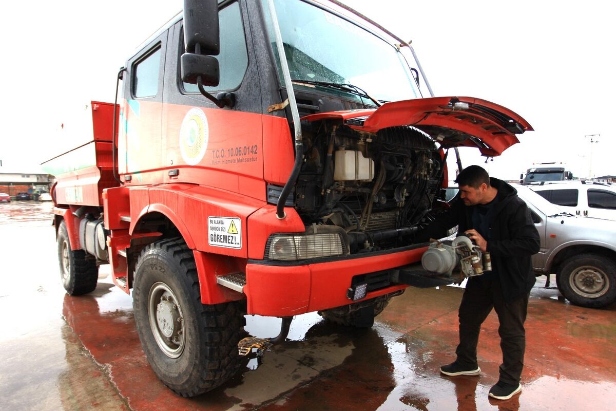 Yangın sezonu öncesinde araç ve ekipman bakım çalışmalarını hızlandıran Balıkesir