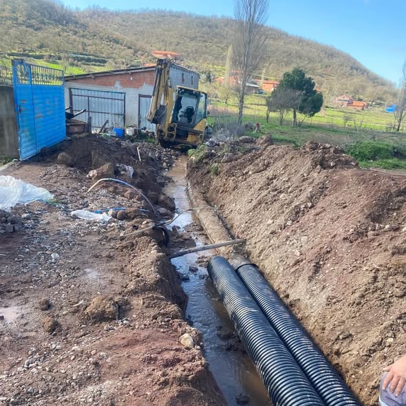 Bigadiç Belediyesi, ilçe genelinde altyapıyı güçlendirmek ve yağışlı havalarda yaşanabilecek