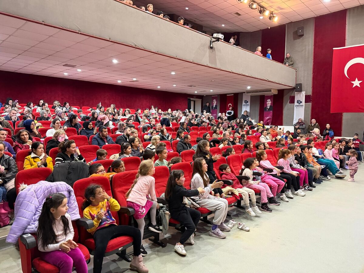 Bandırma’da Coşkulu Gün! 642991429 18348640654225400 3042346405713272912 n - Marmara Bölge Gazetesi