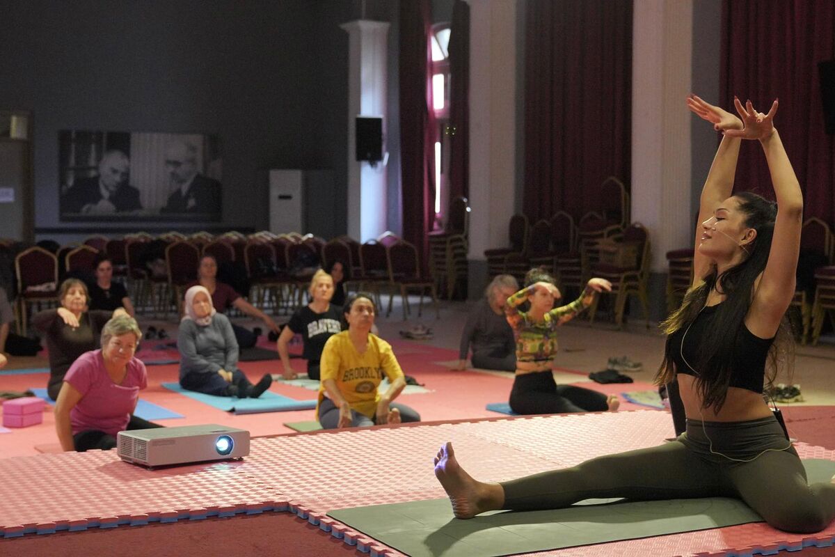 Balıkesir’de Ücretsiz Yoga Kurslarına Yoğun İlgi 93795298 d233 4db9 a565 bd8cd6bc9215 - Marmara Bölge Gazetesi