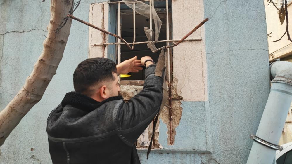 Küçük Pencereden Girdi, iPhone’ları Çaldı! AW635092 02 - Marmara Bölge Gazetesi