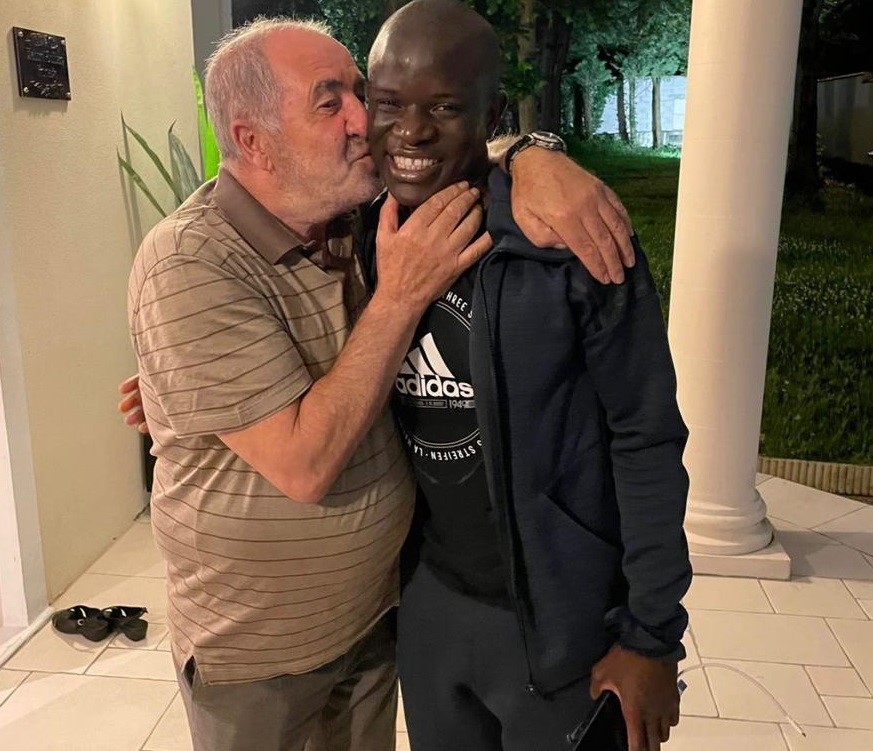 Fenerbahçe’nin Yeni Transferi Kanté’nin Türkiye’deki “Hatun Annesi” AW635175 04 - Marmara Bölge Gazetesi