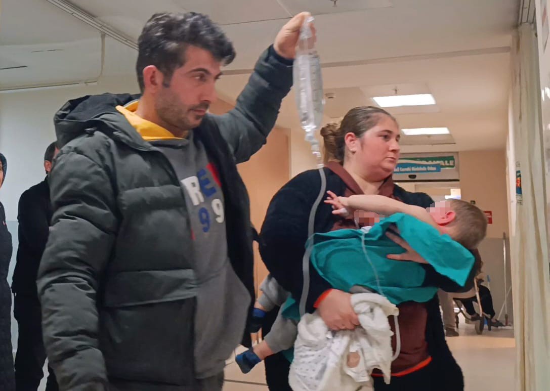 1 Buçuk Yaşındaki Bebeğin Üstüne Kaynar Su Döküldü! AW637380 01 - Marmara Bölge Gazetesi