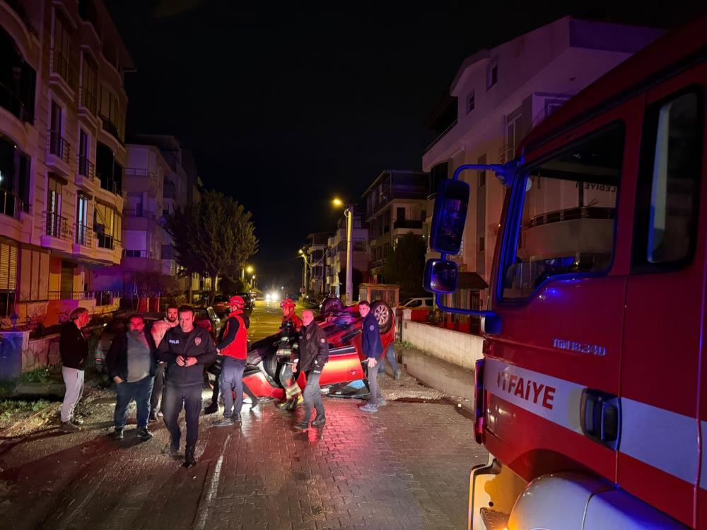 Balıkesir’in Edremit ilçesinde meydana gelen trafik kazası mahalle sakinlerine korku