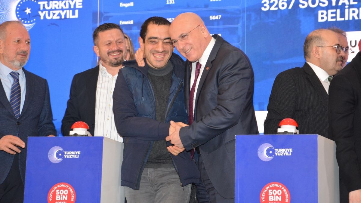 Balıkesir’de TOKİ Kuraları Çekildi, 7 Bin 548 Aile Konut Sahibi Oldu! BALIKESIR TOKI KURA 7 - Marmara Bölge Gazetesi