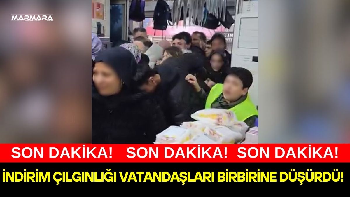 27. yıl indirimine akın eden vatandaşlar mağaza önünde uzun kuyruklar