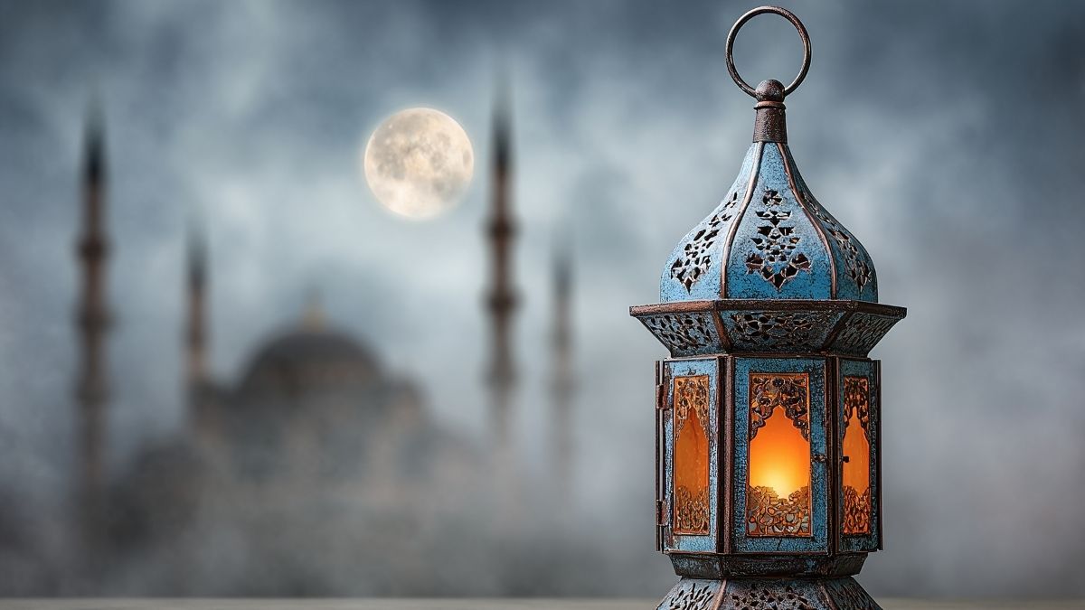 Ramazan ayı geldiğinde Balıkesir’in sakin ilçelerinden Gömeç’te sofraların vazgeçilmez bir