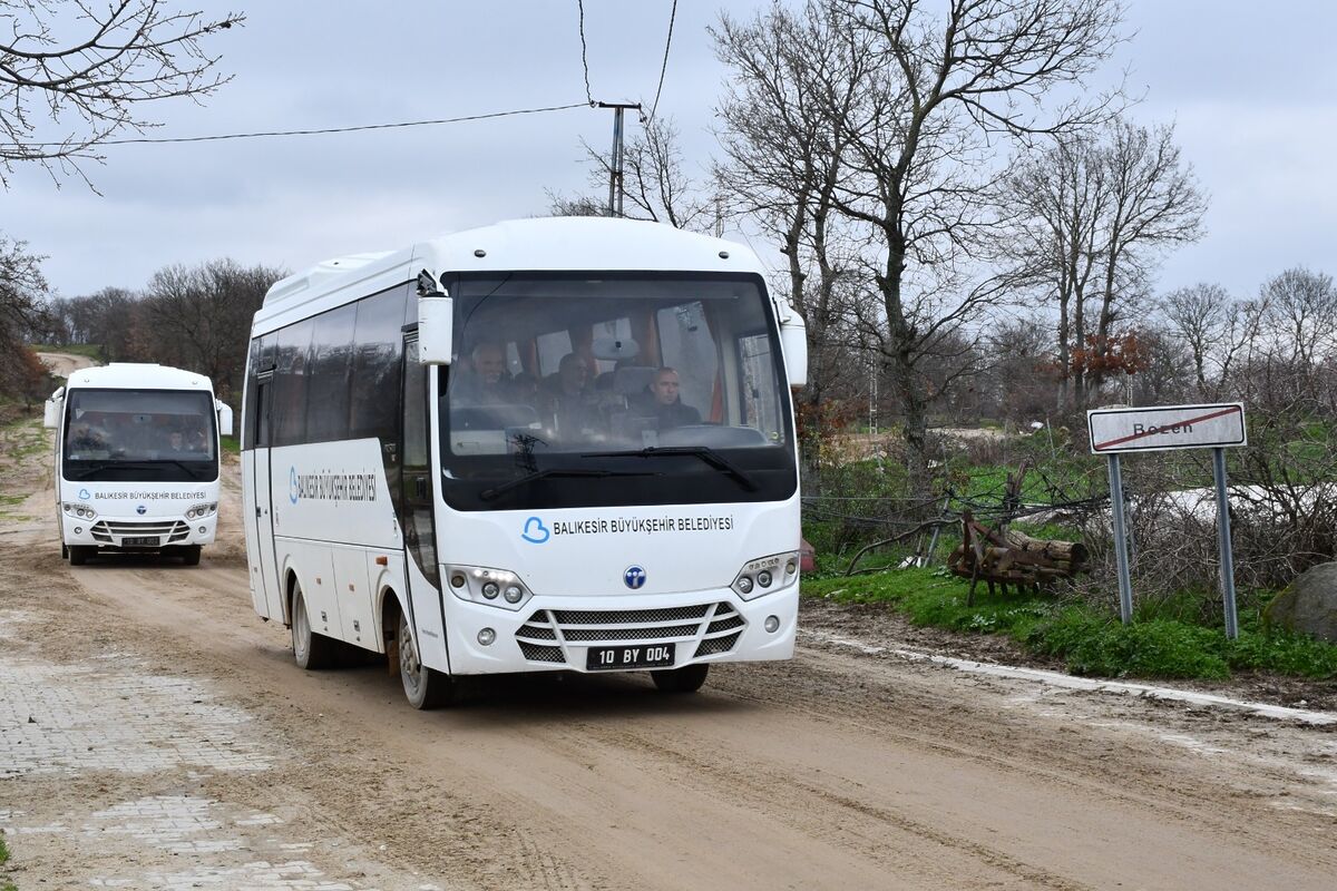 Balıkesir’in Üç Mahallesinde Ulaşım Krizi! WhatsApp Image 2026 02 17 at 16.18.26 - Marmara Bölge Gazetesi
