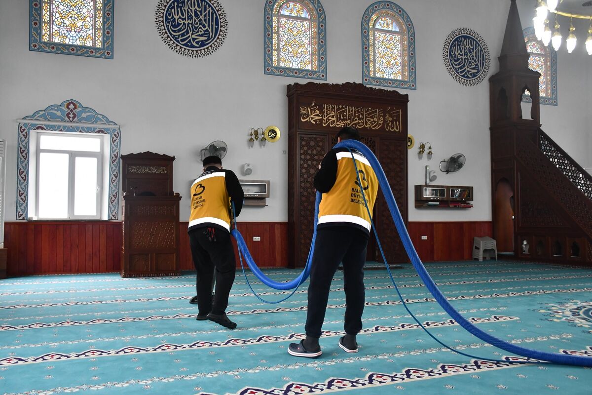 Ramazan ayı öncesinde il genelinde başlatılan kapsamlı temizlik seferberliği kapsamında