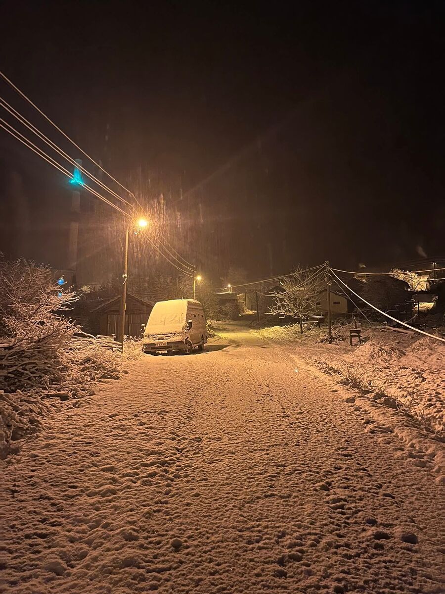 Kepsut’a Gece Yarısı Kar Yağdı! WhatsApp Image 2026 02 26 at 11.01.43 - Marmara Bölge Gazetesi