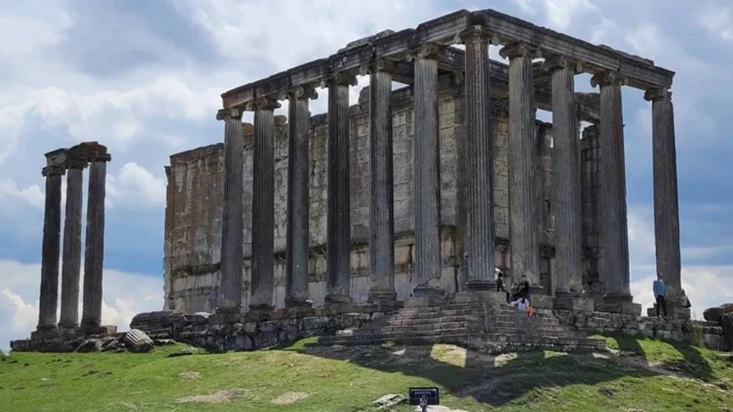 aizanoi antik kenti kutahya f4nk - Marmara Bölge Gazetesi