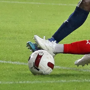 Futbolseverleri 9 Temmuz Perşembe günü birbirinden heyecanlı karşılaşmalar bekliyor. Günün