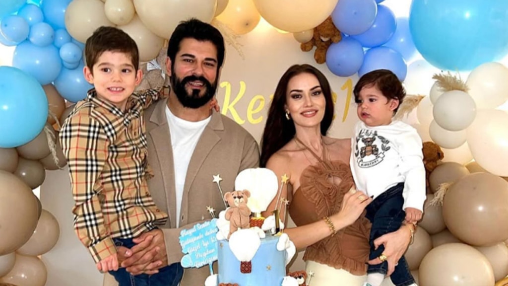 Burak Özçivit’in Yeni Oyuncağı Olay Oldu burak ozcivit ve fahriye evcenden aile pozu yolun hep acik olsun oglum erj3 1024x576 1 - Marmara Bölge Gazetesi