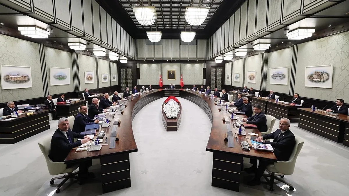 Cumhurbaşkanlığı Kabinesi, üç haftalık aranın ardından yeniden toplanmaya hazırlanıyor. Cumhurbaşkanı