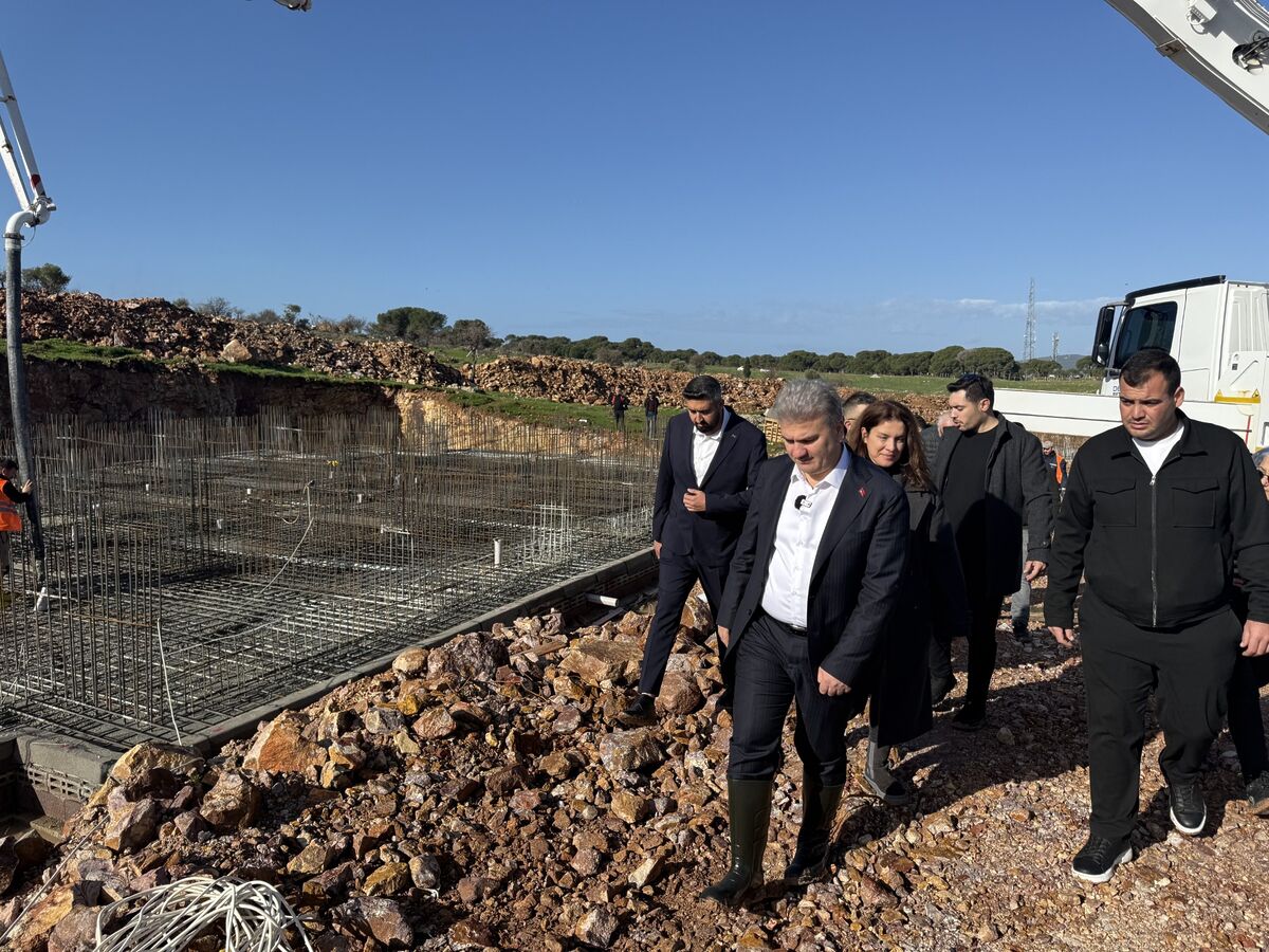 “Laf Değil, Eser Üretiyoruz” d0cb1b96 d9df 4007 b08a acf0932420c9 - Marmara Bölge Gazetesi