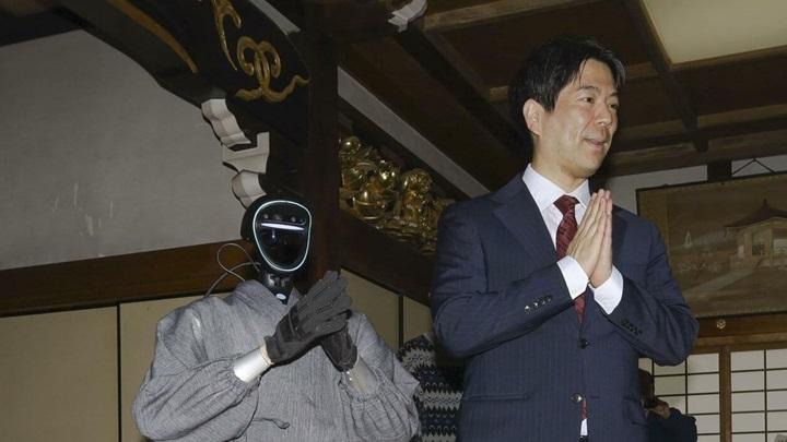 Japonya’da Yapay Zekâ Destekli Robot Rahip Göreve Başladı image 100 - Marmara Bölge Gazetesi