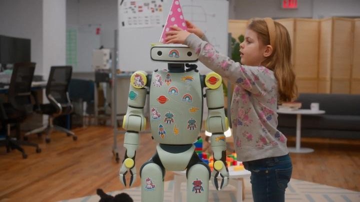 Dost Canlısı Robot Tanıtıldı image 56 - Marmara Bölge Gazetesi