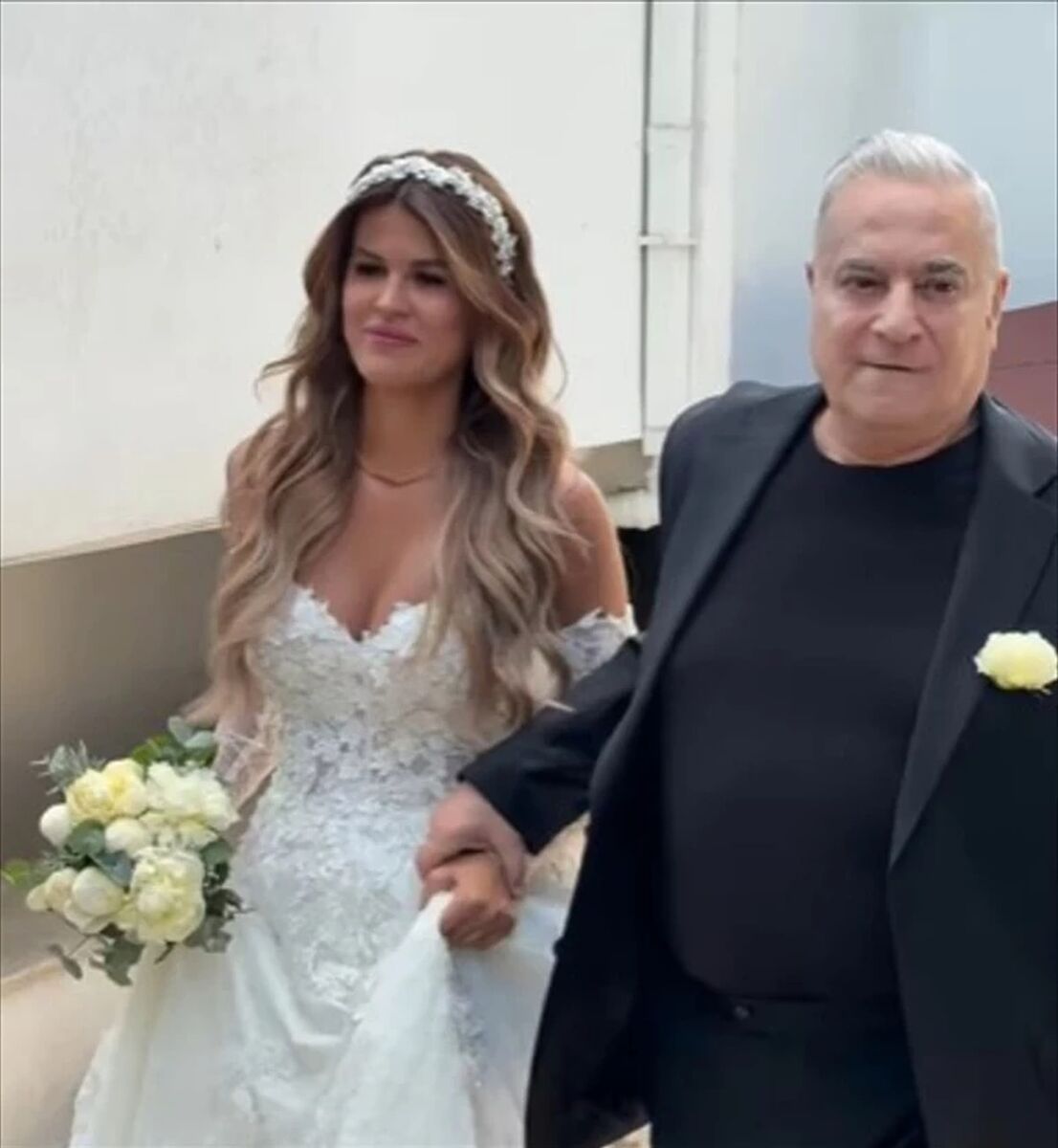 Mehmet Ali Erbil'in Eşi Gülseren Ceylan'dan Ramazan'ın İlk Günü Tesettürlü Paylaşım s 4be4e388791b3d22f2b58e109a5982245c3dd56d - Marmara Bölge Gazetesi