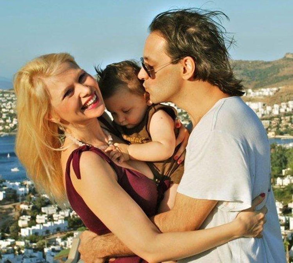 “Bal” Şarkısının Ardındaki Hüzünlü Hikâye s 828298d48996c144610a8f7e180b5ae57a3ae3c2 - Marmara Bölge Gazetesi