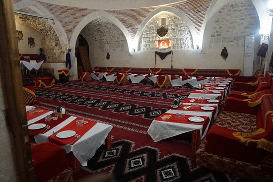 Balıkesir’de düzenlenecek ücretsiz Geleneksel Sıra Gecesi Konseri, halk müziğinin köklü