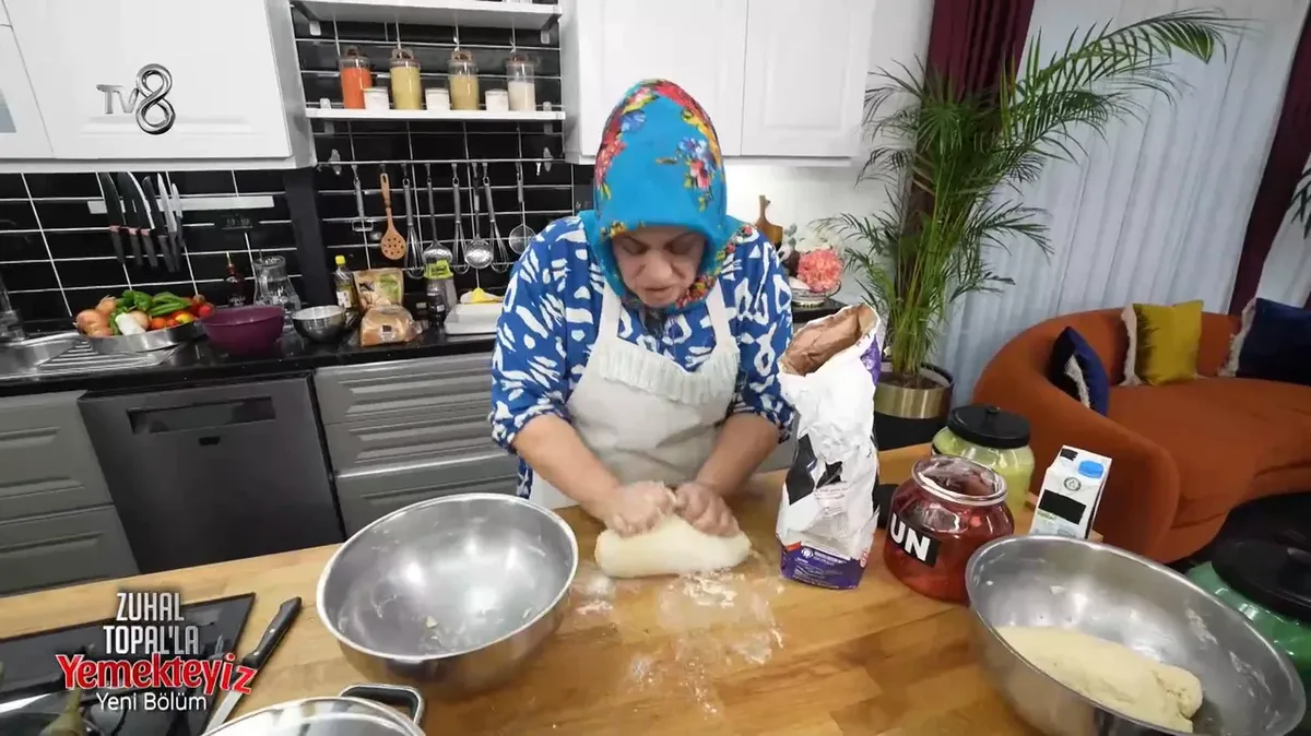 Yemekteyiz Fatma İpekoğlu Kimdir, Kaç Yaşında? yemekteyiz fatma ipekoglu kimdir kac yasinda rizeli yarismaci ekranlara damga vurdu 3282535 202602161831 4 - Marmara Bölge Gazetesi
