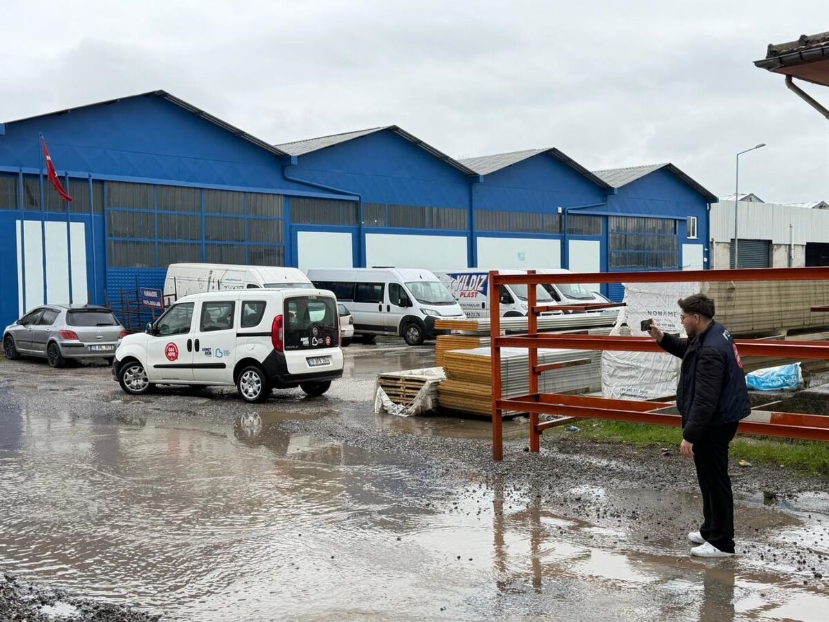 1133 Mahallede "Yakın Çözüm" Seferberliği: Büyükşehir Her An Yanınızda 1133 Mahallede Yakin Cozum Seferberligi Buyuksehir Her An Ya - Marmara Bölge Gazetesi