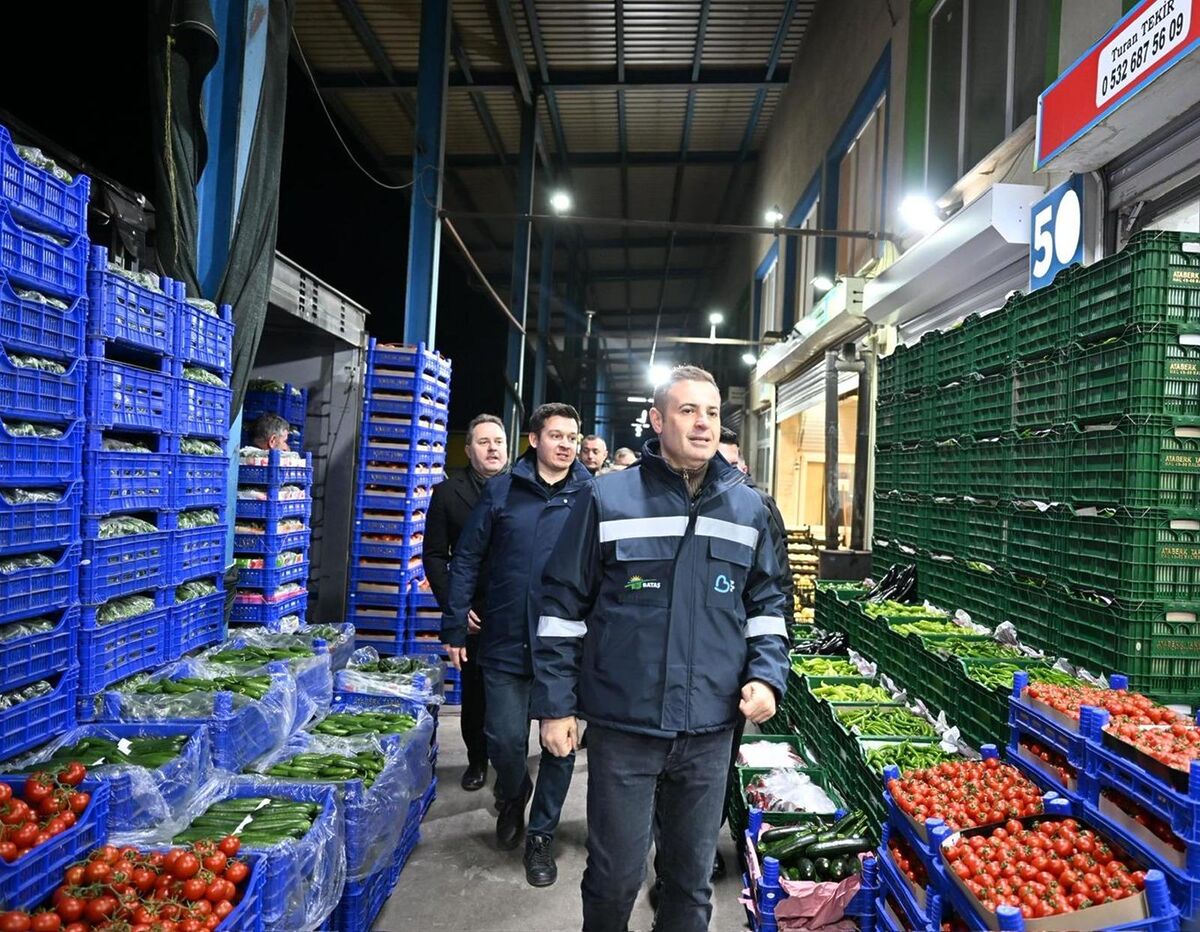 Balıkesir’de Hal Esnafıyla Sahur Buluşması 49faf301 c0d7 4a46 a47a 475ec11dc08d - Marmara Bölge Gazetesi
