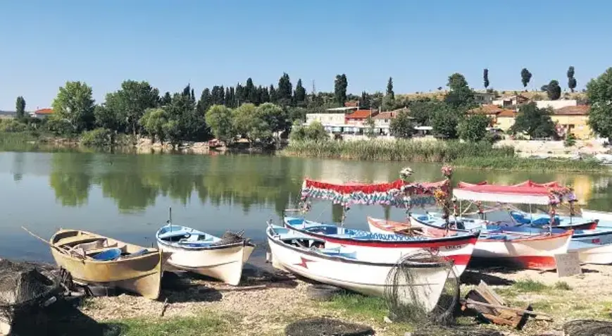 Gölün Ortasında 2 Bin Yıllık Hikâye 5c8e415d45d2a05010df4cf8 - Marmara Bölge Gazetesi