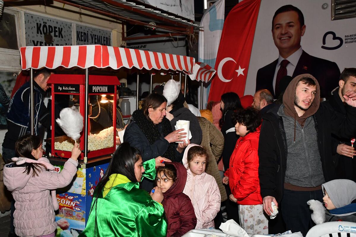 Karesi’de Mahalle Mahalle Ramazan İftarı 640c9965 f4b3 4803 a336 50091c0b2ed8 - Marmara Bölge Gazetesi