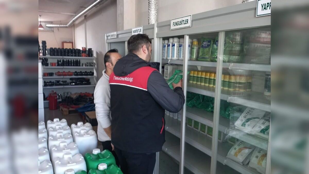 Kepsut’ta zirai ilaç ve alet satışı yapan bayiler sıkı denetime