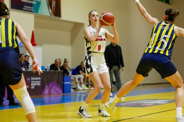 Burhaniye Belediyespor’dan Farklı Galibiyet 649068310 1394379456061752 2153231748554343137 n - Marmara Bölge Gazetesi