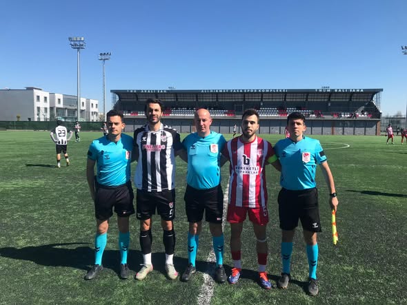 Burhaniye Belediyespor Şampiyonluğunu İlan Etti 649069924 1394306269402404 1130705970029440846 n - Marmara Bölge Gazetesi