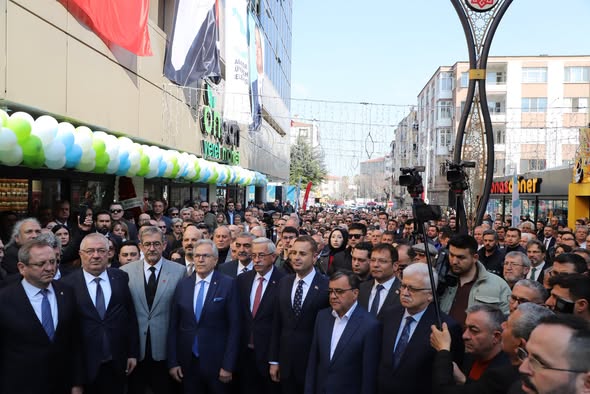 Balıkesir’de yerel üreticiyi desteklemek ve vatandaşların kaliteli ürünlere daha kolay