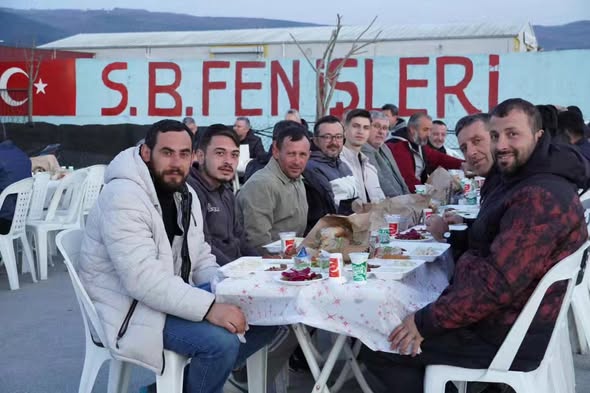 Susurluk’ta Dayanışma İftarı 650859747 1515876027208266 7721847632974746315 n - Marmara Bölge Gazetesi