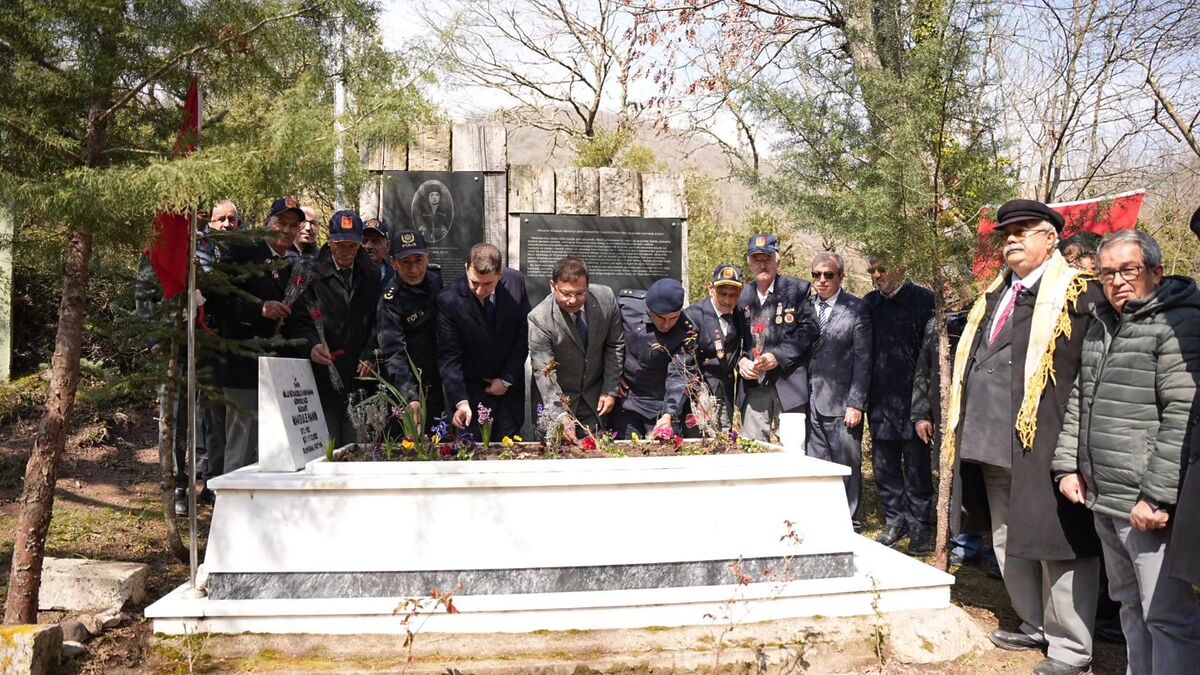 Kuvayımilliye kahramanı Asker Makbule Efe, şehadetinin 104. yılında dualarla anıldı.