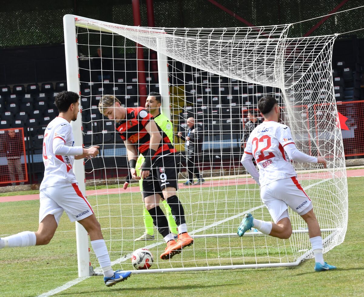 Balıkesirspor Uşak’tan 3 Puanla Döndü 653961582 1520394676762264 1685145631416525705 n - Marmara Bölge Gazetesi
