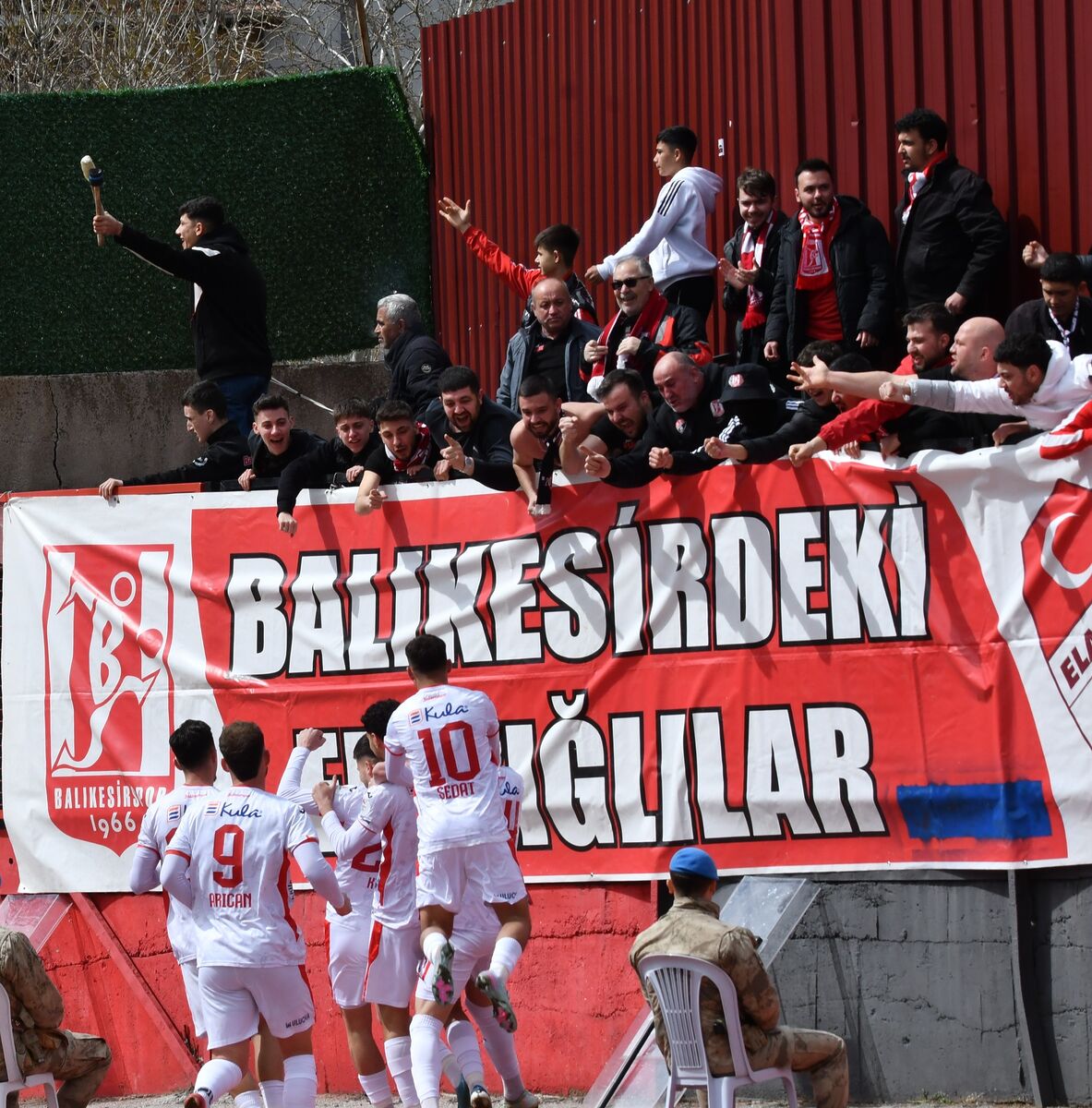 Balıkesirspor Uşak’tan 3 Puanla Döndü 656188523 1520394646762267 4013138878574611856 n - Marmara Bölge Gazetesi
