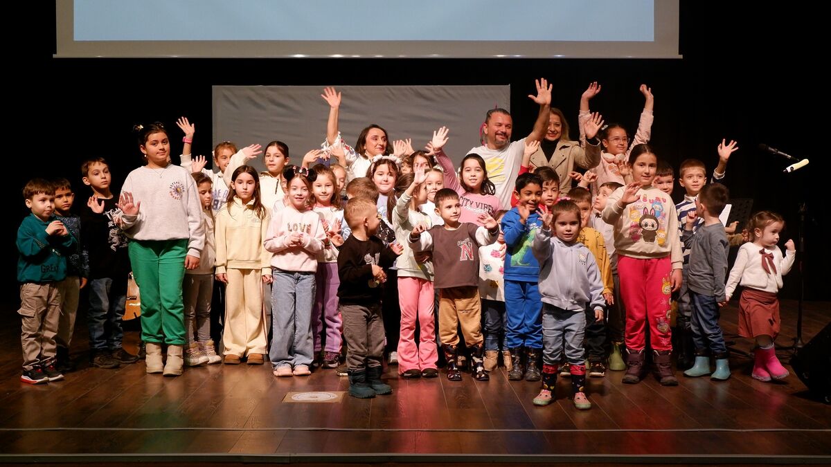 27 Mart Dünya Tiyatro Günü’nde düzenlenen etkinliklerde çocuklar ve yetişkinler