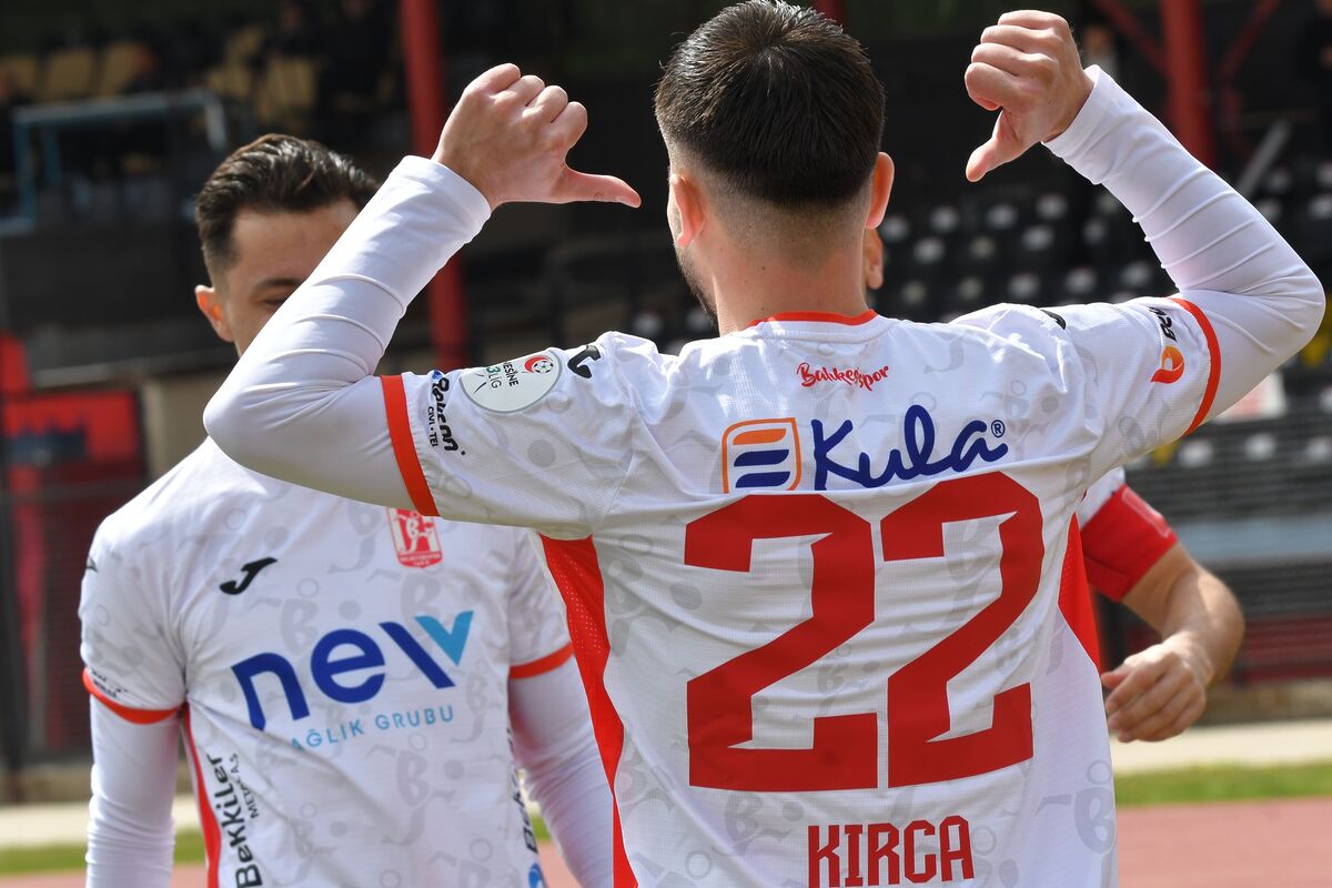Balıkesirspor Uşak’tan 3 Puanla Döndü 656868806 1520394726762259 6252480371981000668 n - Marmara Bölge Gazetesi