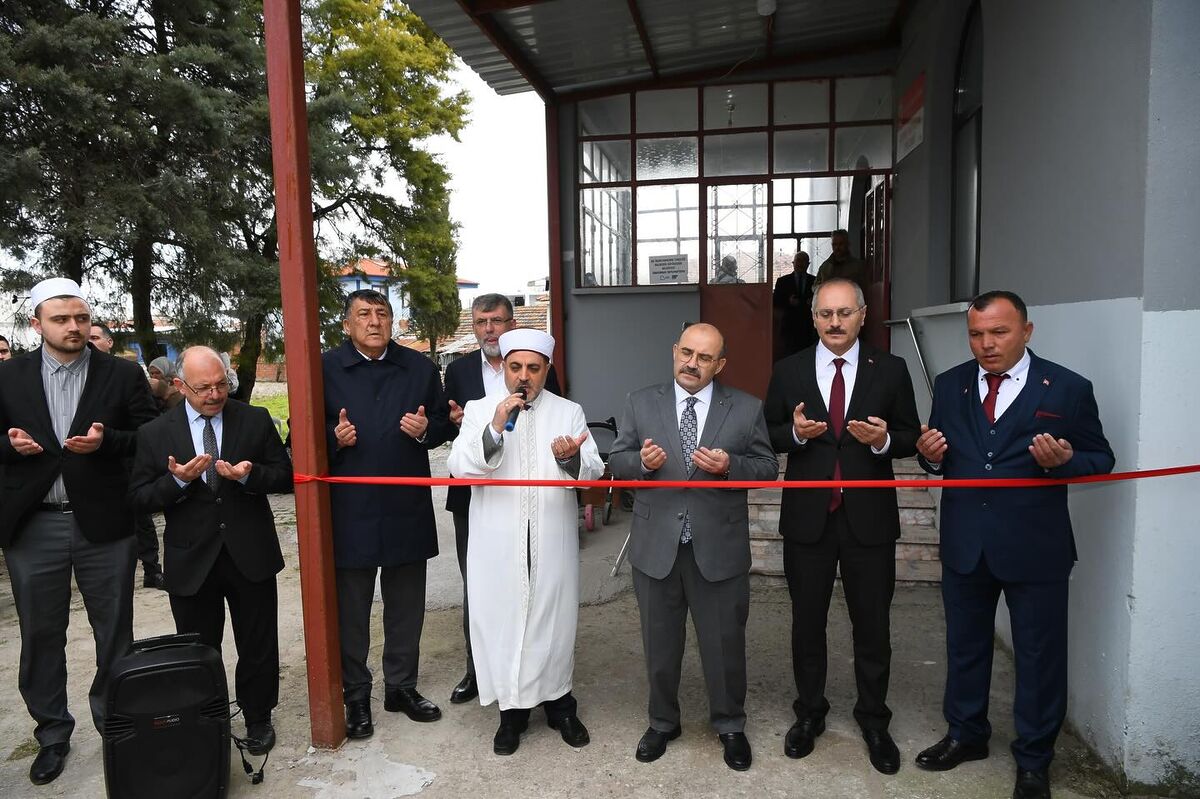 Yenilenen Cami İbadete Açıldı 657917835 18330232315222704 1270470138741987321 n - Marmara Bölge Gazetesi