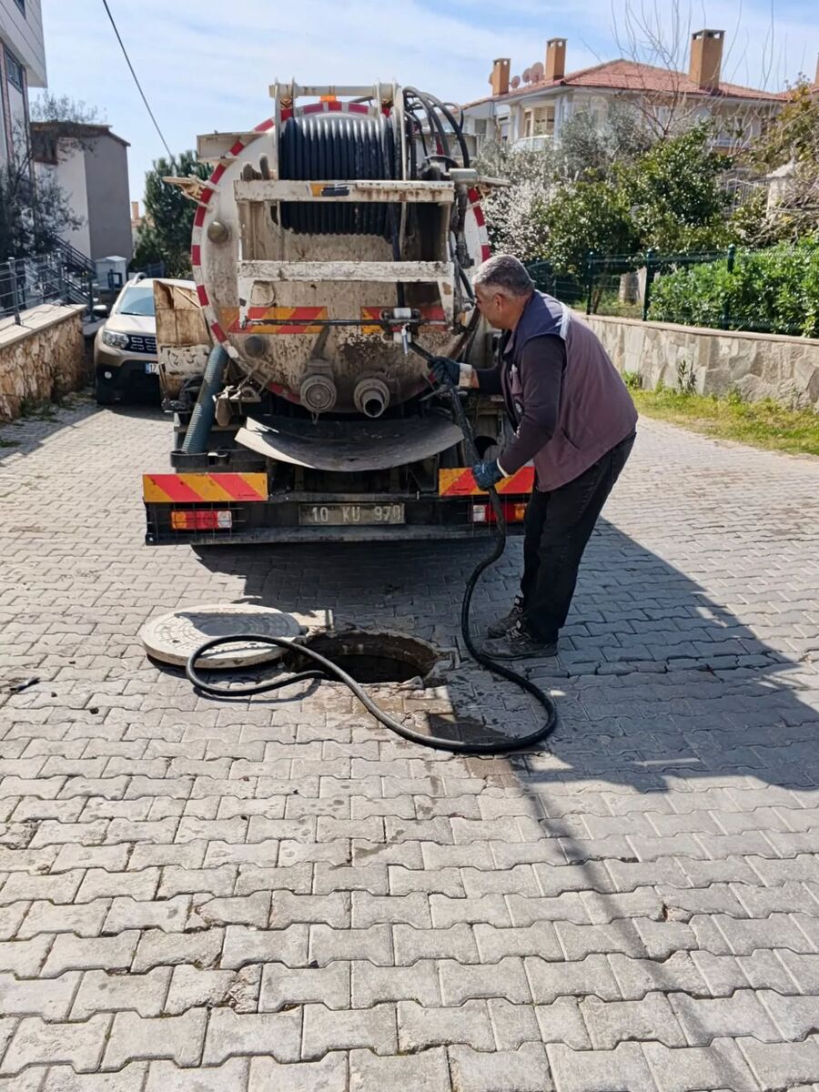 Yağmur Suyu Tahliyesi İçin Seferberlik Başladı 658796570 18430247620186441 5254654341315167962 n - Marmara Bölge Gazetesi