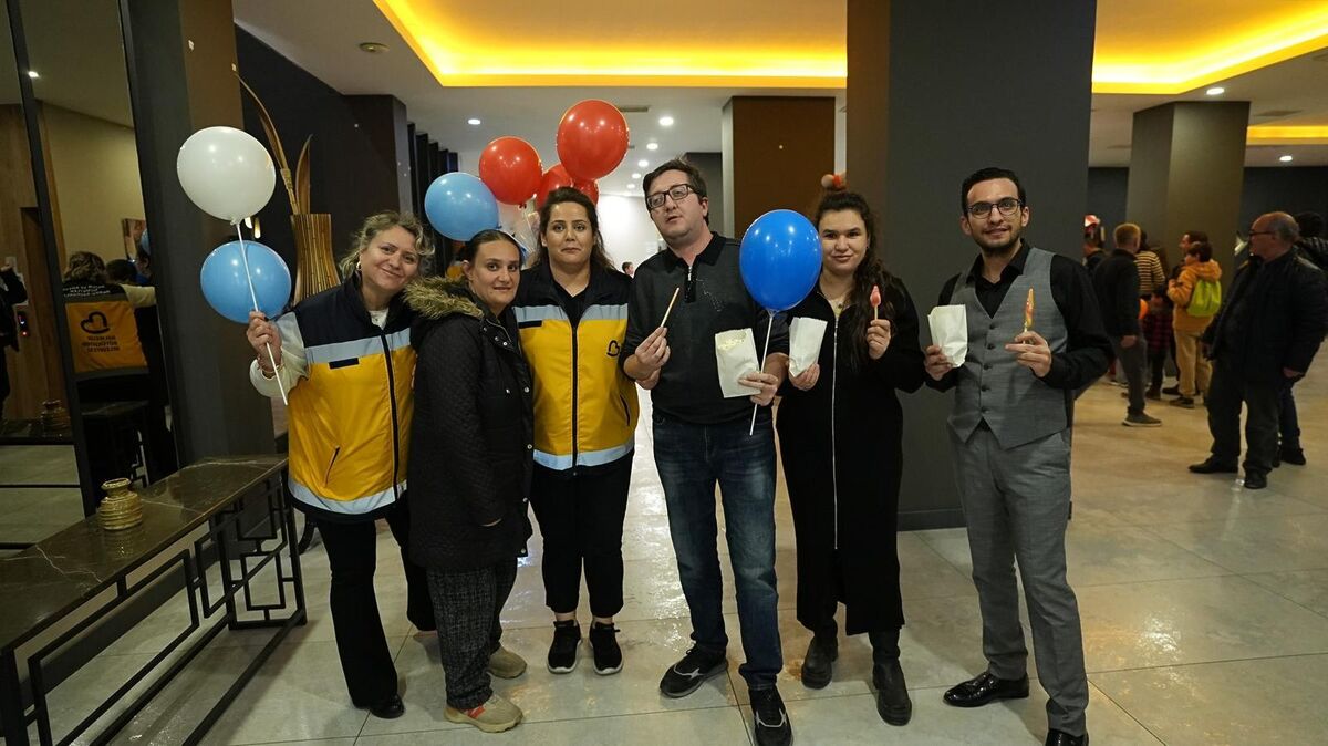 Ramazan’da Engelsiz İftar Sofrası Kuruldu 8a3fc6f4 61a7 40fa b1a1 d2d033002604 - Marmara Bölge Gazetesi