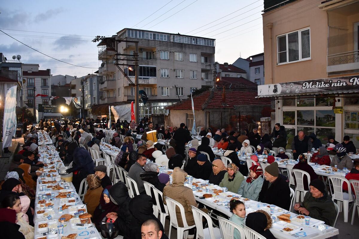 Karesi’de Mahalle Mahalle Ramazan İftarı 8cb685c0 5934 461e 8a60 98971ddf0bf4 - Marmara Bölge Gazetesi