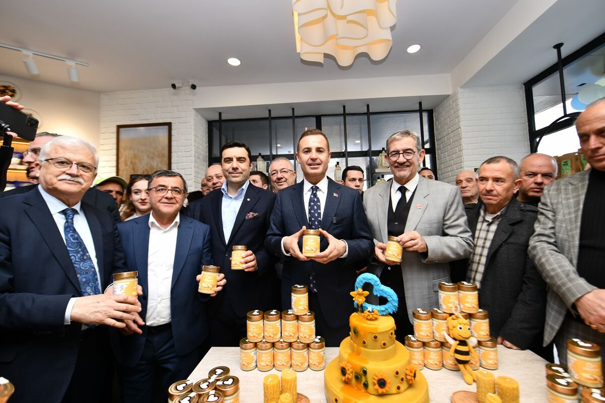 Büyükşehir emeğe değer kattı, Ondan Yerel Market’i hizmete açtı 995912304Buyuksehir emege deger katti Ondan Yerel Marketi hizmete a - Marmara Bölge Gazetesi
