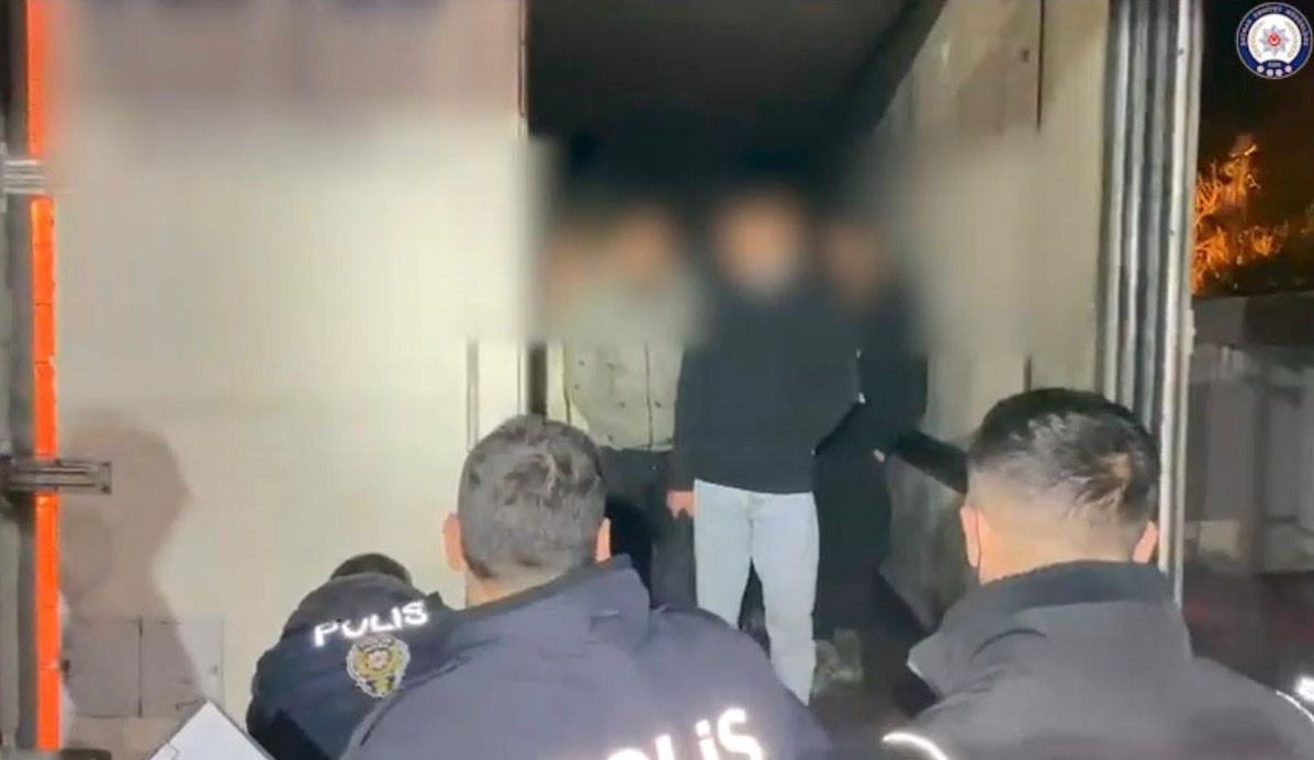 İran’dan Türkiye’ye Kaçak Göçmen Hareketliliği! AW656711 01 - Marmara Bölge Gazetesi