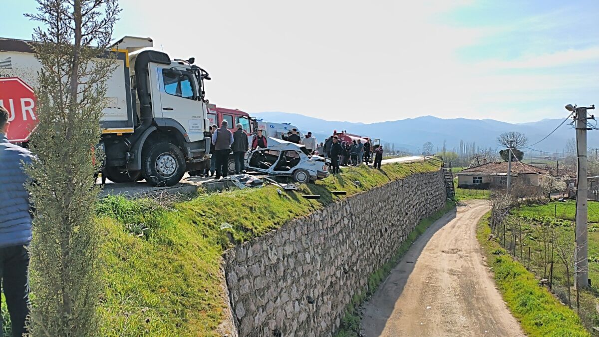 Sındırgı’da Feci Kaza: 1 Ölü, 2 Yaralı AW658156 01 - Marmara Bölge Gazetesi