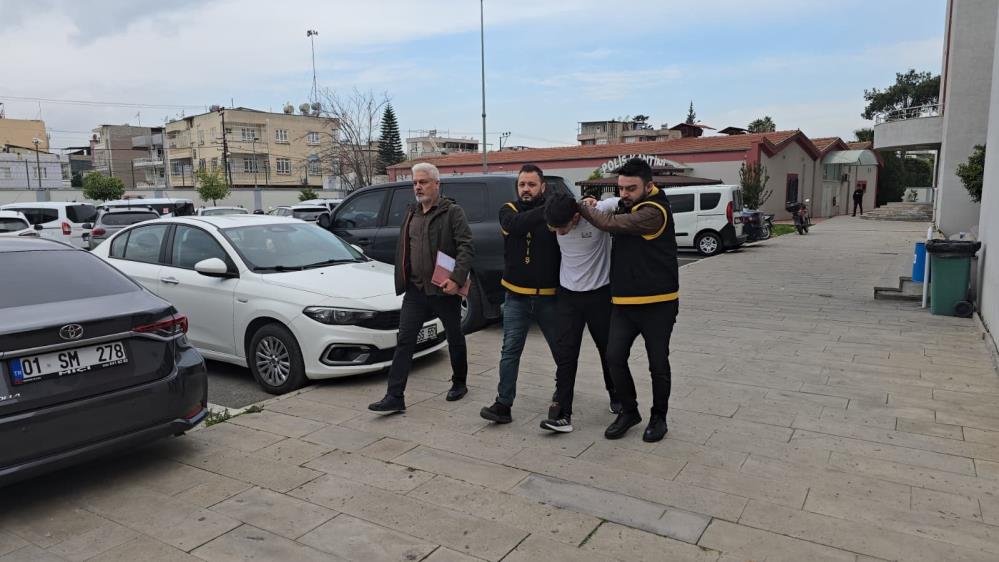 Altınları Çalıp Eğlendiler! AW664443 03 - Marmara Bölge Gazetesi